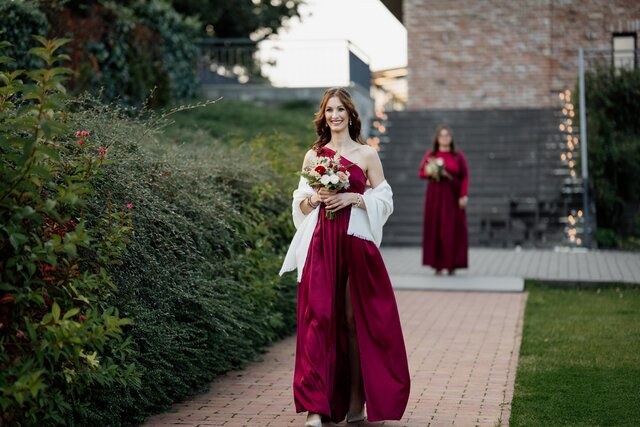 Koszorúslány csokor harmonikus színösszeállításban